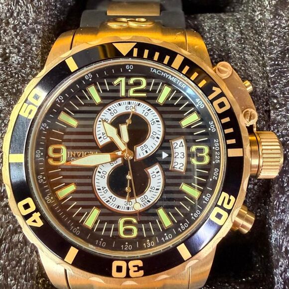 Invicta Other - Invicta Men's Gold and Brown Watch